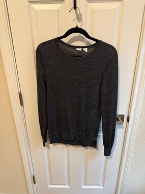 GAP Women's Charcoal Gray Crewneck Sweater